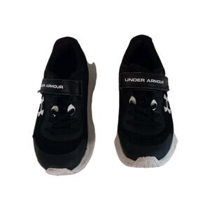 Under Armour Black & White Running Shoes Size 1Y